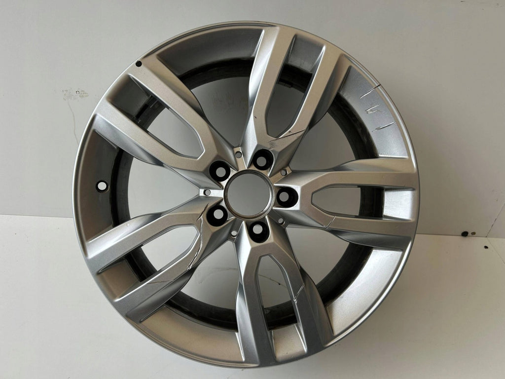 1x Alufelge 18 Zoll A1564010200 Mercedes-Benz Gla Rim Wheel FEL3350694772nt