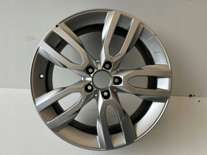 1x Alufelge 18 Zoll A1564010200 Mercedes-Benz Gla Rim Wheel FEL3350694772nt