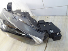 Laden Sie das Bild in den Galerie-Viewer, Frontscheinwerfer Mazda Cx 3 D10E-51030 LED Rechts Scheinwerfer Headlight SCH6870090840vn