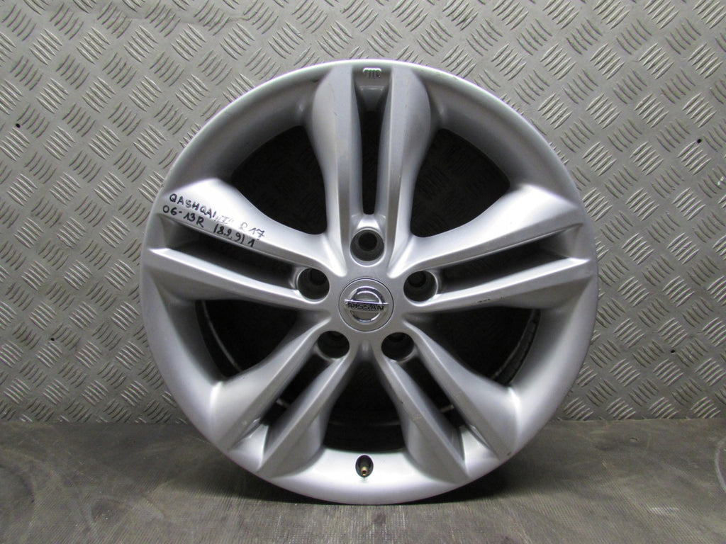 1x Alufelge 17 Zoll 6.5" 5x114.3 Nissan Qashqai I Rim Wheel FEL9057944661dv