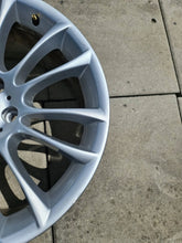 Load image into Gallery viewer, 1x Alufelge 19 Zoll 8.5" 5x120 25ET Silber 7841822 BMW F01 F02 Rim Wheel FEL6304550771ic