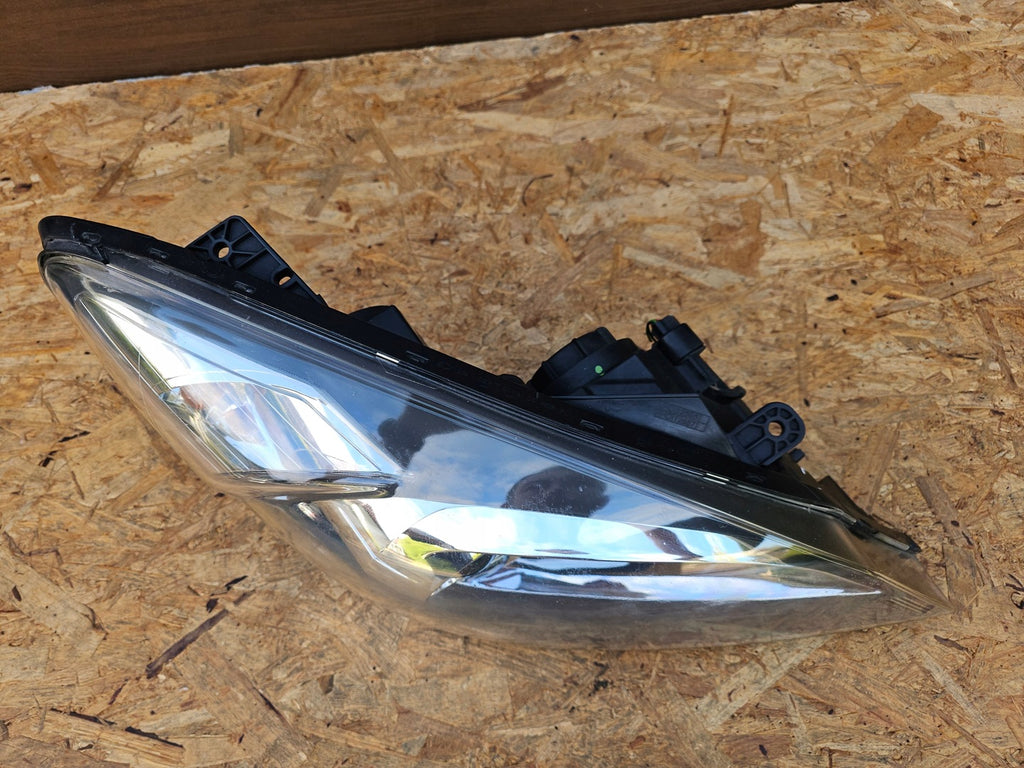 Frontscheinwerfer Kia Ceed 92101-1 Rechts Scheinwerfer Headlight
