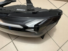 Laden Sie das Bild in den Galerie-Viewer, Frontscheinwerfer Dacia Duster 260603515R Full LED Links Scheinwerfer Headlight SCH6812390523zl