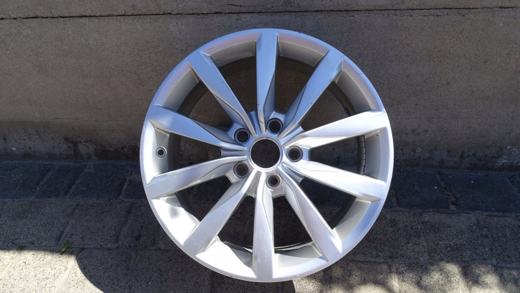 1x Alufelge 17 Zoll 7.0" 5x112 49ET Glanz Silber 5G0601025BF VW Golf Vii FEL4134462227wn