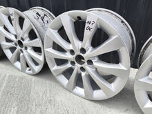 Laden Sie das Bild in den Galerie-Viewer, 4x Alufelge 17 Zoll 8.0" 5x112 39ET Glanz Silber 4G0601025AG Audi A5 A4 FEL4584923128vp