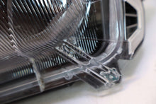 Load image into Gallery viewer, Frontscheinwerfer Toyota Corolla 8115002T31 Links Scheinwerfer Headlight SCH8322897330jx