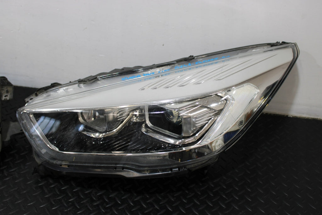Frontscheinwerfer Ford Kuga I GV41-13D154-AH GV41-13D155-AH LED Ein Satz SCH8210898033br