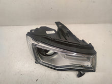 Laden Sie das Bild in den Galerie-Viewer, Frontscheinwerfer Jeep Grand Cherokee Wk2 68266664AG Xenon Rechts Headlight SCH5341001780qm