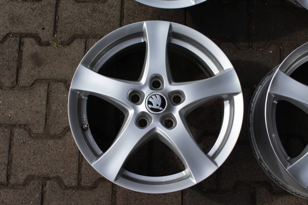 4x Alufelge 16 Zoll 6.5" 5x112 50ET Glanz Silber KBA48392 Skoda Octavia FEL1445281471yl