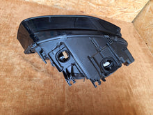 Laden Sie das Bild in den Galerie-Viewer, Frontscheinwerfer Audi A4 8KO941005C Xenon Links Scheinwerfer Headlight