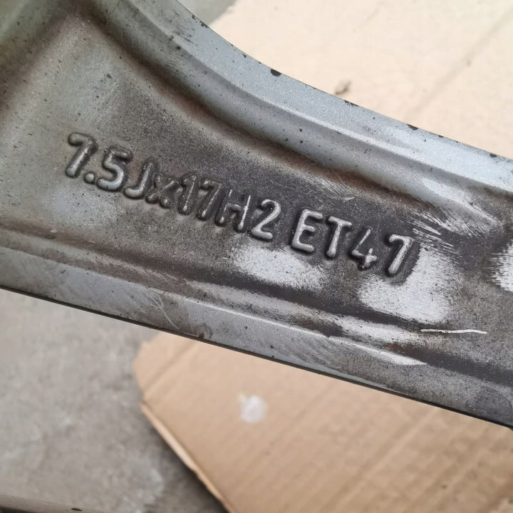 1x Alufelge 17 Zoll 7.5" 5x112 47ET Glanz Silber A2044017502 Mercedes-Benz W204 FEL2076897044vp