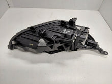 Laden Sie das Bild in den Galerie-Viewer, Frontscheinwerfer Hyundai I30 III 92101G4120 Full LED Links Headlight SCH9918850346tt