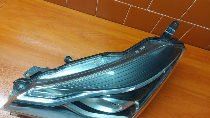 Frontscheinwerfer Toyota Yaris OD-199 0D-200 LED Links Scheinwerfer Headlight SCH1915939628ts