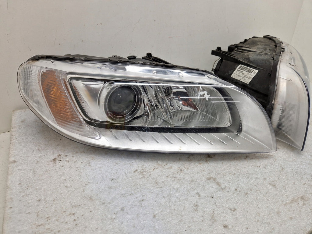 Frontscheinwerfer Volvo S80 II V70 31420013 31420014 Rechts oder Links