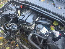Laden Sie das Bild in den Galerie-Viewer, Motor BMW E91 E90 E87 N46B20B 2.0 150PS Benzin Engine Unkomplett MOT9843010592kw