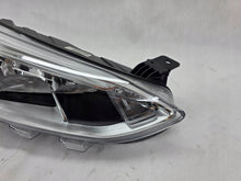 Laden Sie das Bild in den Galerie-Viewer, Frontscheinwerfer Ford Focus 7B13W029AE Rechts Scheinwerfer Headlight SCH2357423664df