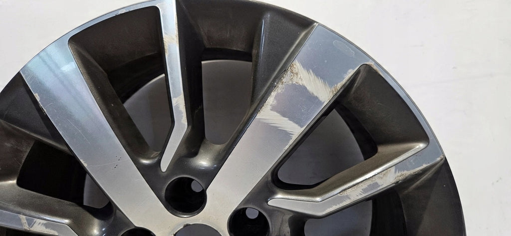 1x Alufelge 17 Zoll 7.0" 5x108 46ET Silber 9806454377 Toyota Proace Rim Wheel