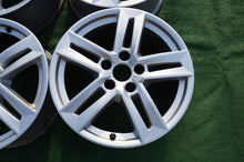 Laden Sie das Bild in den Galerie-Viewer, 4x Alufelge 17 Zoll 7.0" 5x112 42ET Glanz Silber 8W0601025P Audi A4 B9 Rim Wheel FEL2819009658rd