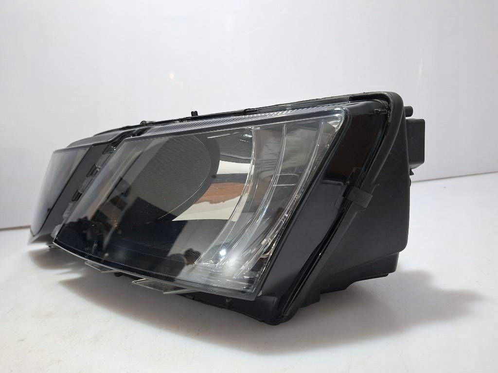 Frontscheinwerfer Skoda Octavia III 030110420100 5E1941015C Links Headlight SCH8151915785ep