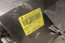 Load image into Gallery viewer, Frontscheinwerfer Kia Venga 1P921-02000 Rechts Scheinwerfer Headlight