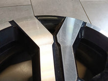 Load image into Gallery viewer, 1x Alufelge 17 Zoll 6.5" 5x114.3 50ET Glanz Schwarz 403005180R 403004311R Dacia FEL7331131304ah