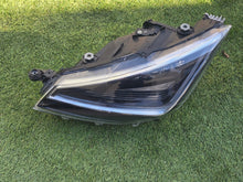 Laden Sie das Bild in den Galerie-Viewer, Frontscheinwerfer Seat Ibiza I 6F1941773A Links Scheinwerfer Headlight SCH5236797151lu