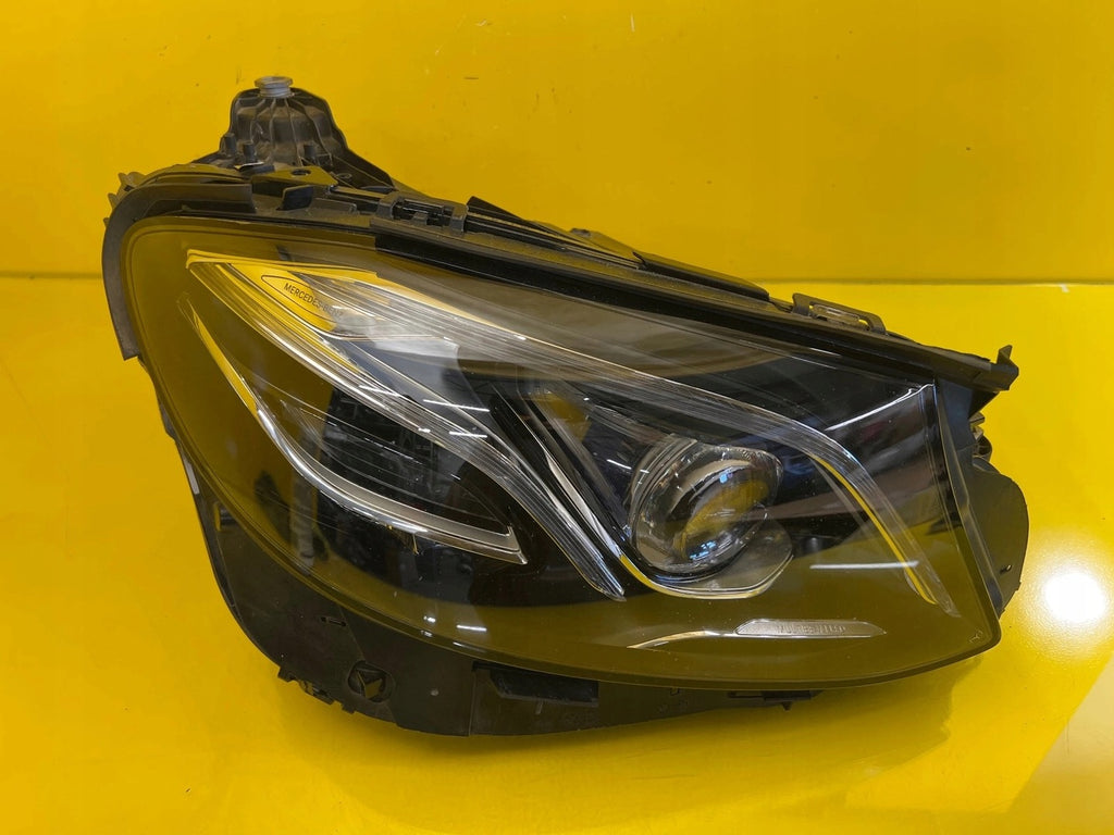 Frontscheinwerfer Mercedes-Benz W213 A2139067606 LED Rechts Headlight SCH5028781606ig