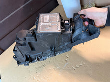 Load image into Gallery viewer, Frontscheinwerfer Volvo S80 111027 Xenon Rechts Scheinwerfer Headlight SCH7711527687ik