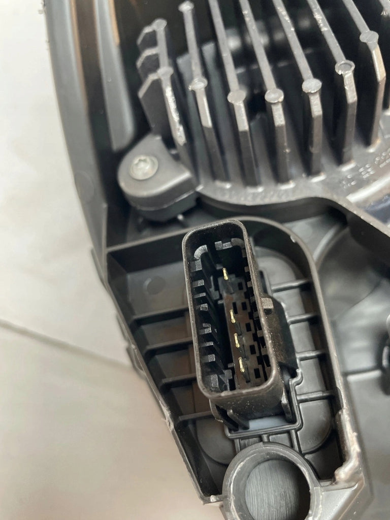 Frontscheinwerfer Peugeot 208 II 9841642080 L90174996 Full LED Rechts oder Links SCH3890122982cj