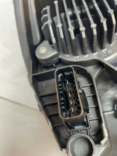 Laden Sie das Bild in den Galerie-Viewer, Frontscheinwerfer Peugeot 208 II 9841642080 L90174996 Full LED Rechts oder Links SCH3890122982cj