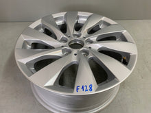 Laden Sie das Bild in den Galerie-Viewer, 1x Alufelge 17 Zoll 7.5&quot; 5x120 43ET Glanz Silber 6796206 BMW 1 F21 F20 Rim Wheel