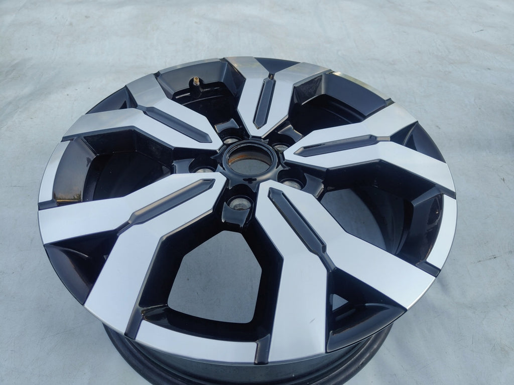 1x Alufelge 17 Zoll 6.5" 5x114.3 50ET 403005180R Dacia Duster Rim Wheel FEL6816348913ro