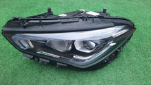 Laden Sie das Bild in den Galerie-Viewer, Frontscheinwerfer Mercedes-Benz Cla A1189062500 FULL LED Links Headlight