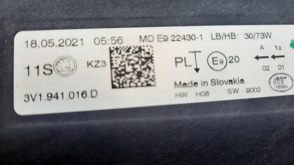 Frontscheinwerfer Skoda Superb III 3V1941016D Rechts Scheinwerfer Headlight