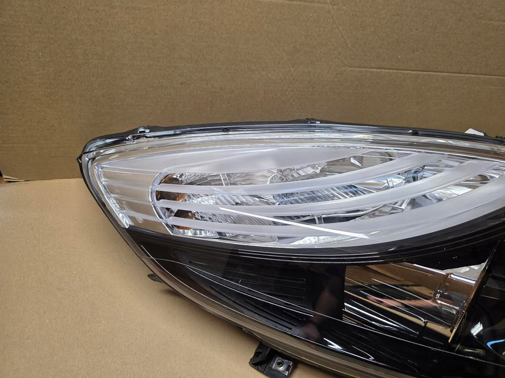 Frontscheinwerfer Renault Scenic 260108250R Rechts Scheinwerfer Headlight SCH8749436098su