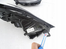 Laden Sie das Bild in den Galerie-Viewer, Frontscheinwerfer Tesla 3 1077375-00-1 Links Scheinwerfer Headlight