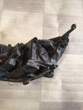 Load image into Gallery viewer, Frontscheinwerfer Opel Astra J 13371596 Rechts Scheinwerfer Headlight SCH7621158269ph