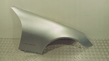 Laden Sie das Bild in den Galerie-Viewer, Kotflügel Mercedes-Benz Slk A1718810214 Vorne Rechts Silber
