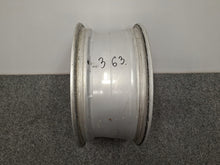 Laden Sie das Bild in den Galerie-Viewer, 1x Alufelge 17 Zoll 7.5" 5x108 55ET EM2C-1007-K1A Ford Galaxy Rim Wheel FEL4629714707fv