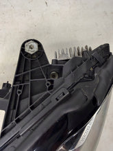 Laden Sie das Bild in den Galerie-Viewer, Frontscheinwerfer Mercedes-Benz W205 A2058200561 Links Scheinwerfer Headlight SCH3366302391ag