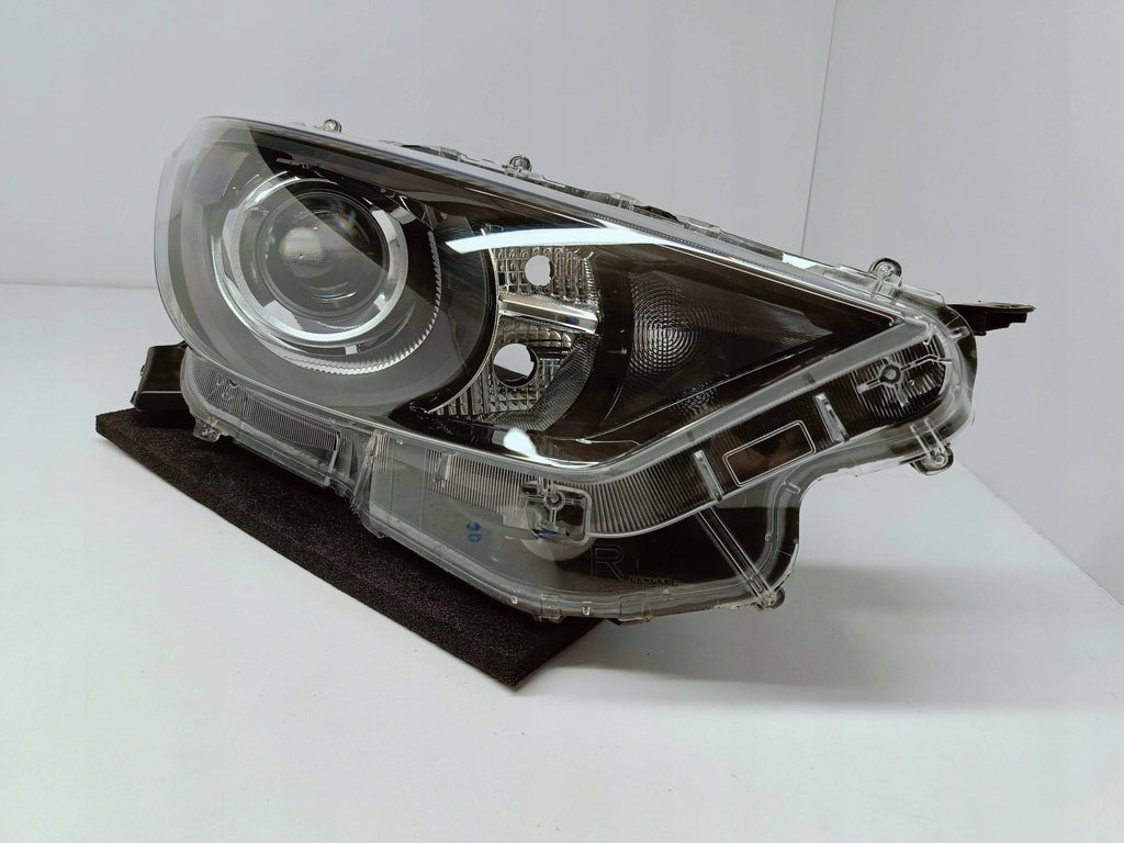 Frontscheinwerfer Toyota 4 Yaris K0-6EU Rechts Scheinwerfer Headlight SCH3042840539ay