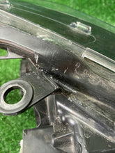 Load image into Gallery viewer, Frontscheinwerfer Toyota Corolla 81170-02L50-00 Links Scheinwerfer Headlight