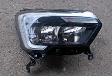 Load image into Gallery viewer, Frontscheinwerfer Renault Master III 260105567R Rechts Scheinwerfer Headlight