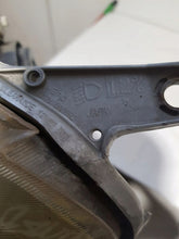 Load image into Gallery viewer, Frontscheinwerfer Toyota Yaris Links Scheinwerfer Headlight SCH3981335488bs