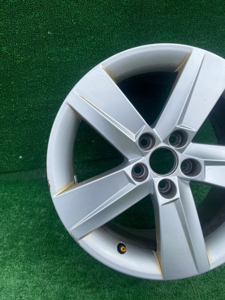 1x Alufelge 16 Zoll 7.0" 5x100 46ET Glanz Grau 6V0601025 Mg Fabia Iii Rim Wheel FEL6285002936ae