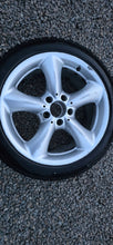 Load image into Gallery viewer, 1x Alufelge 17 Zoll 7.5&quot; 5x112 36ET A2094010602 Mercedes-Benz W203 Rim Wheel