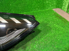 Laden Sie das Bild in den Galerie-Viewer, Frontscheinwerfer Audi 8W0941036J LED Rechts Scheinwerfer Headlight