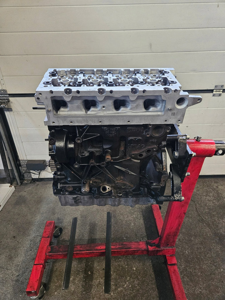 Motor Audi VW A3 Passat CLH 1.6 TDI 105PS 77kW Diesel Engine Unkomplett
