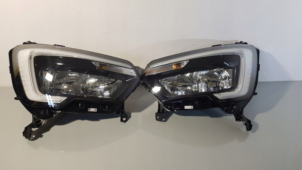 Frontscheinwerfer Renault Master 260607867R 260105567R Ein Satz Headlight