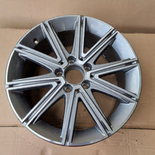 Load image into Gallery viewer, 1x Alufelge 17 Zoll 7.5&quot; 5x112 42ET Graphit A1724011402 Mercedes-Benz Slk